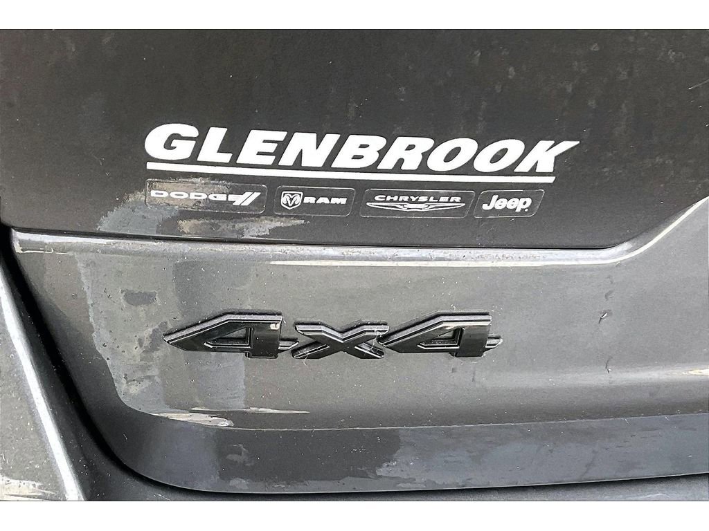 Certified 2025 Jeep Grand Cherokee Altitude image 9