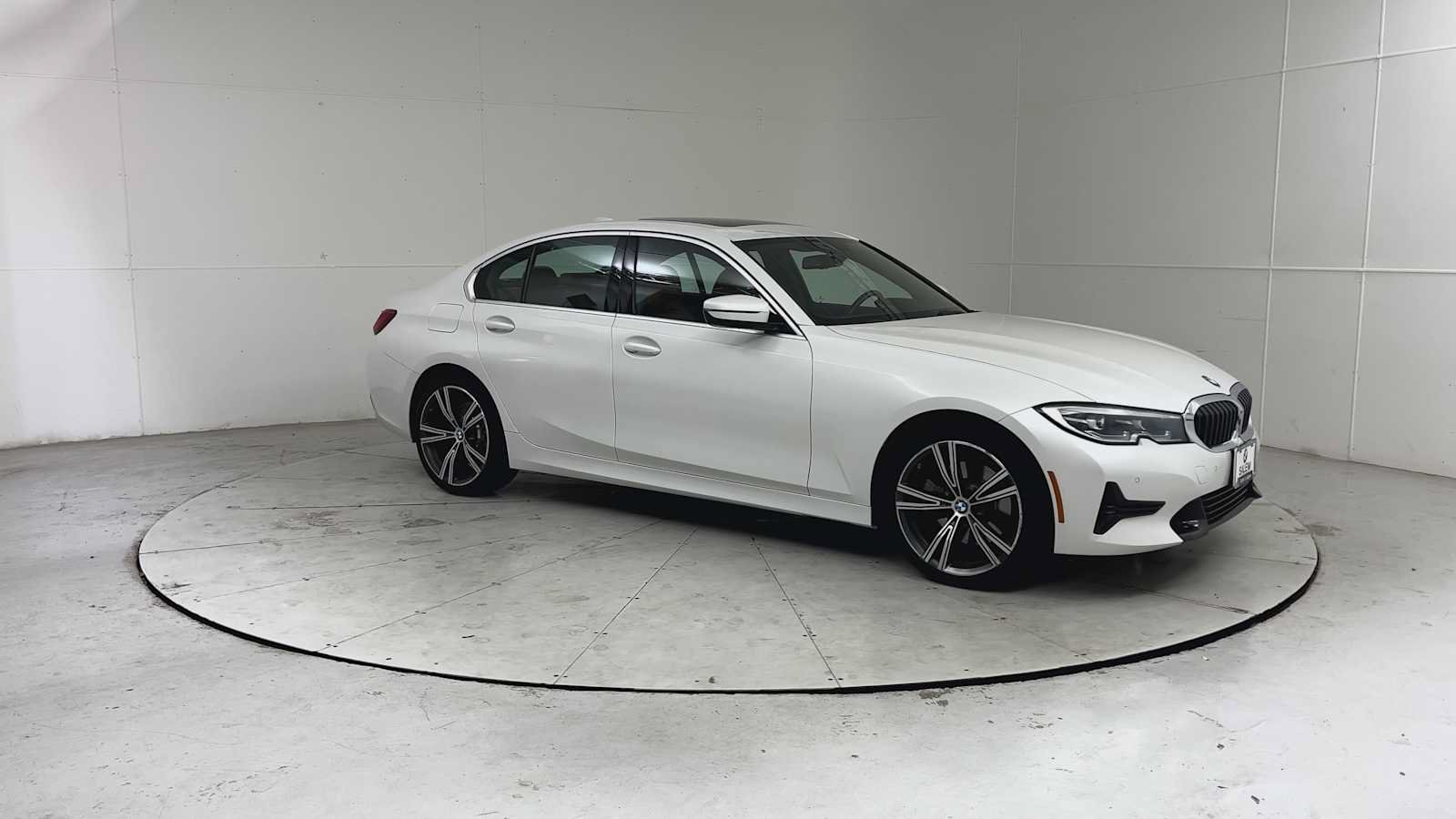 Used 2020 BMW 330i xDrive Sedan w/ Convenience Package AWD/4WD image 8