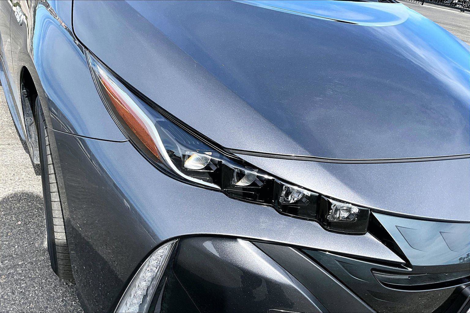 Used 2022 Toyota Prius Prime XLE image 27