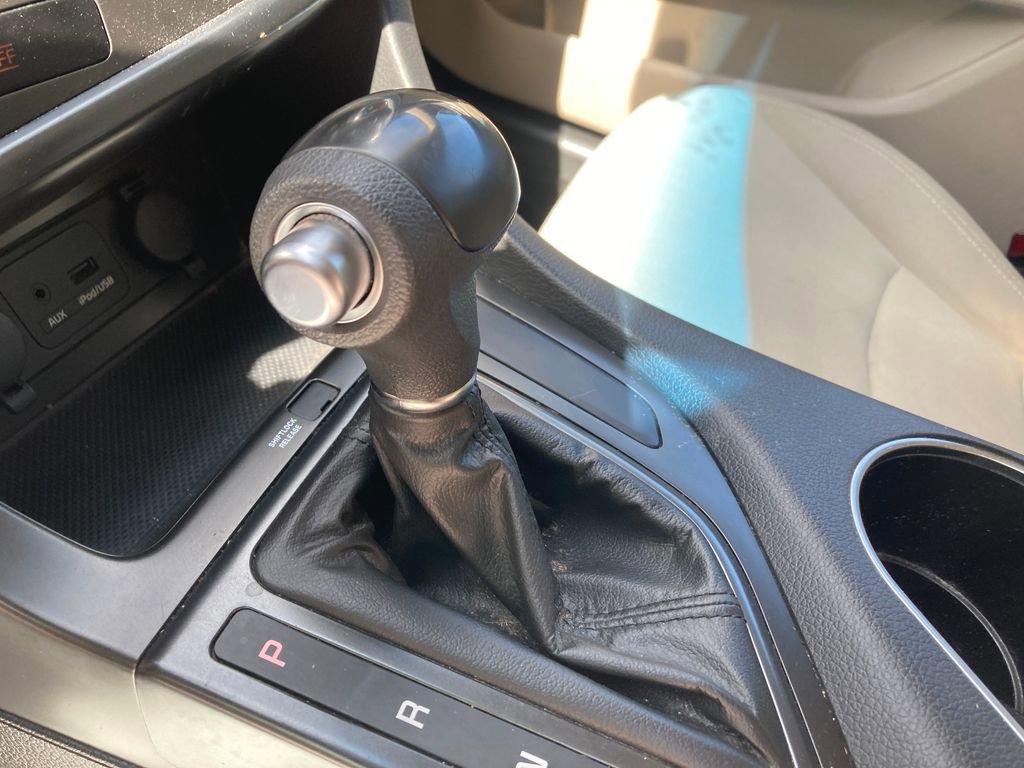 Used 2015 Kia Optima LX image 28