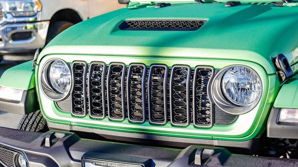 New 2026 Jeep Gladiator Sport image 6