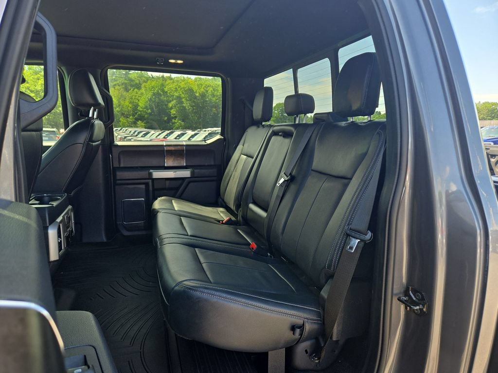 Certified 2022 Ford F250 Lariat w/ Black Appearance Package AWD/4WD image 4