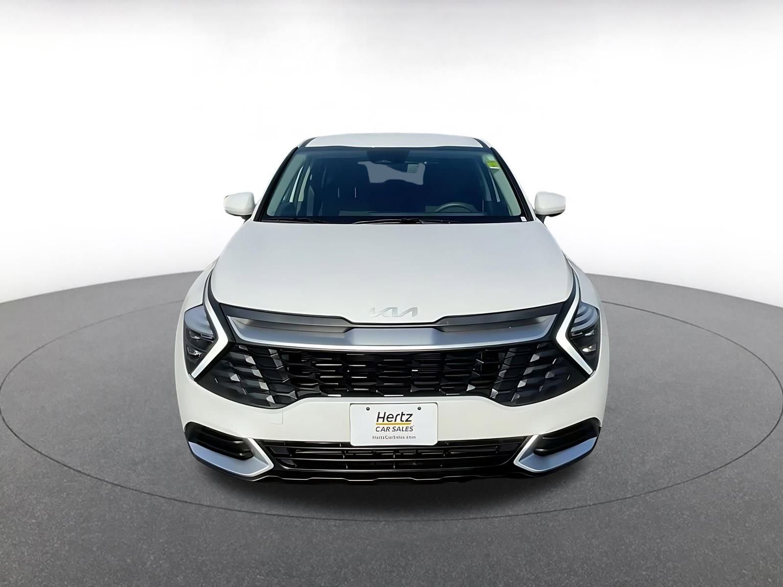 Used 2025 Kia Sportage LX image 4