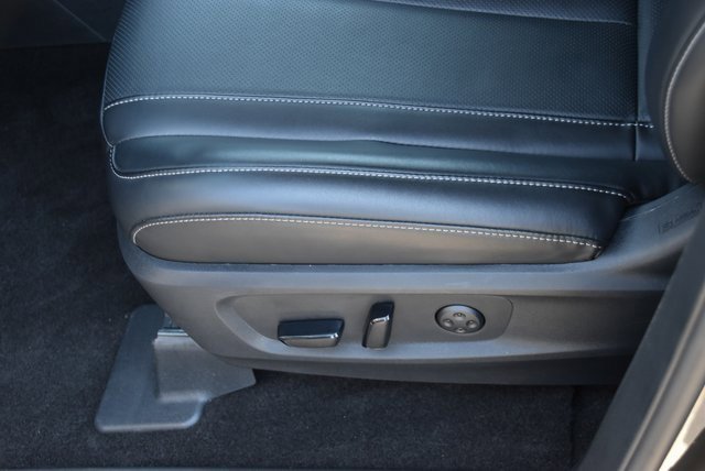 Used 2025 INFINITI QX60 Luxe w/ Lighting Package (N94) image 37