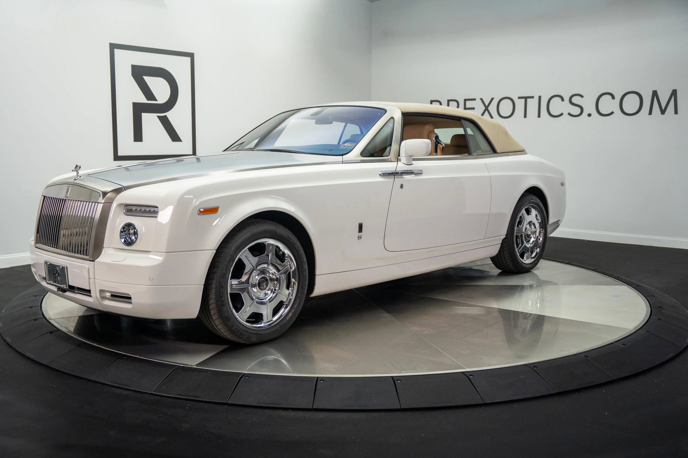 Used 2009 Rolls-Royce Phantom Drophead Coupe image 7
