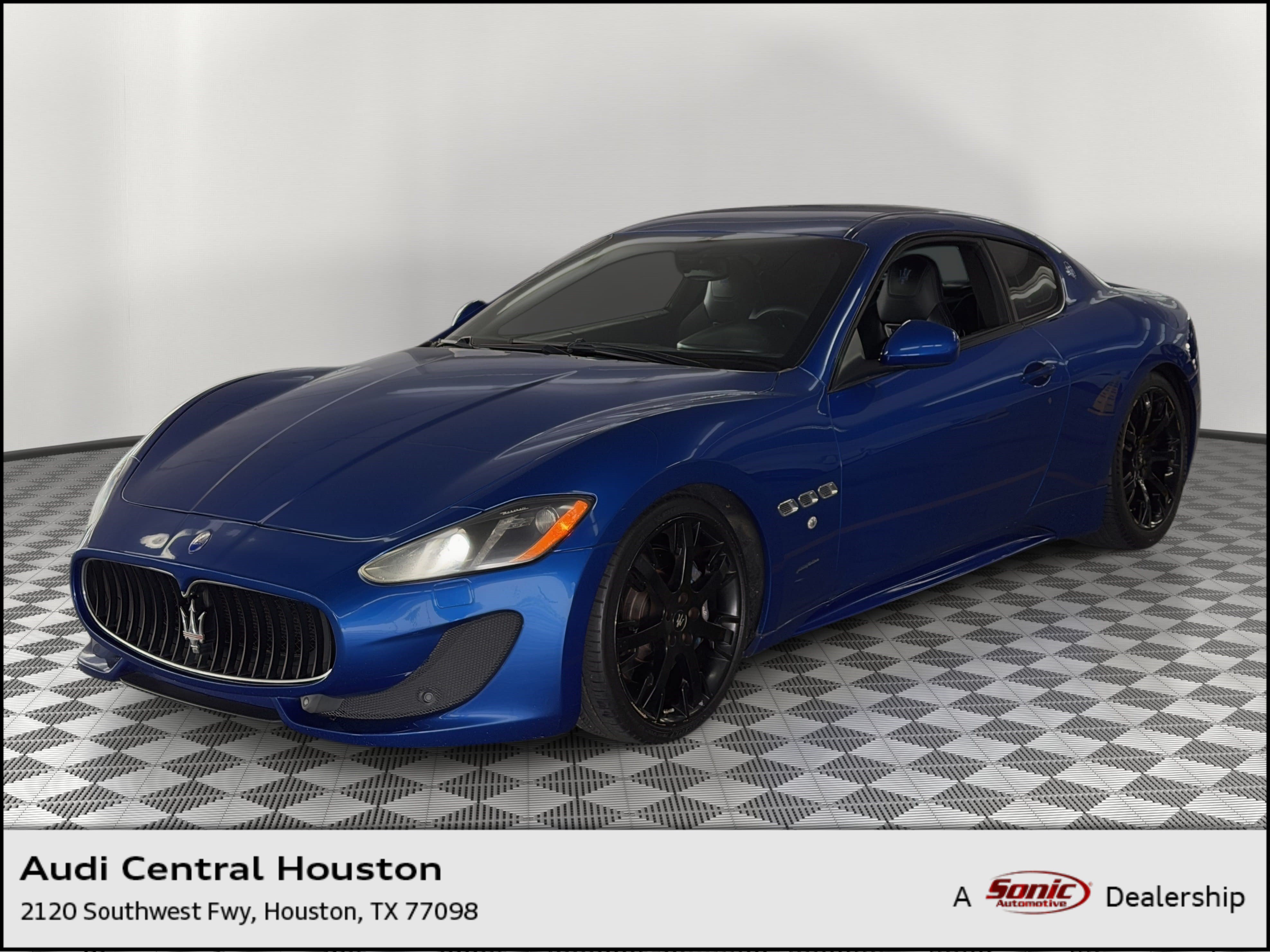 Used 2014 Maserati GranTurismo MC RWD image 1