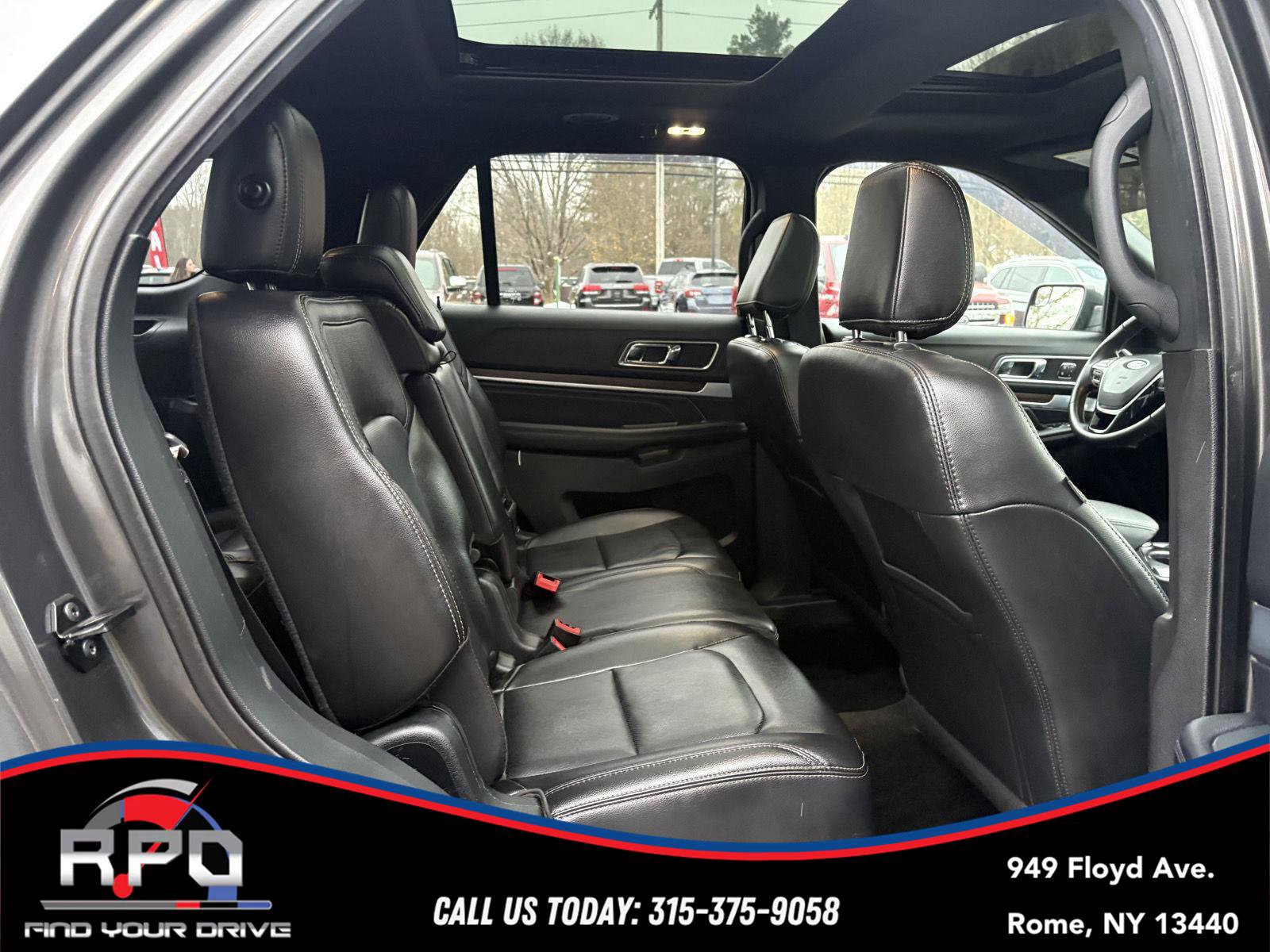 Used 2018 Ford Explorer Limited image 16