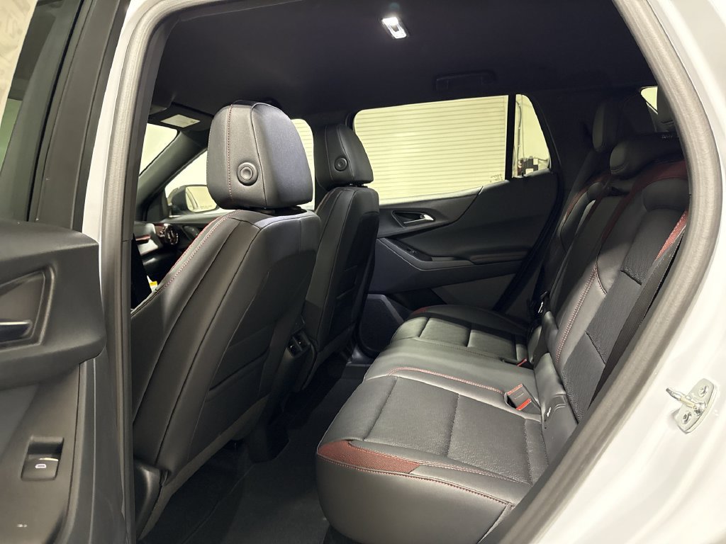 New 2027 Chevrolet Equinox RS FWD image 23