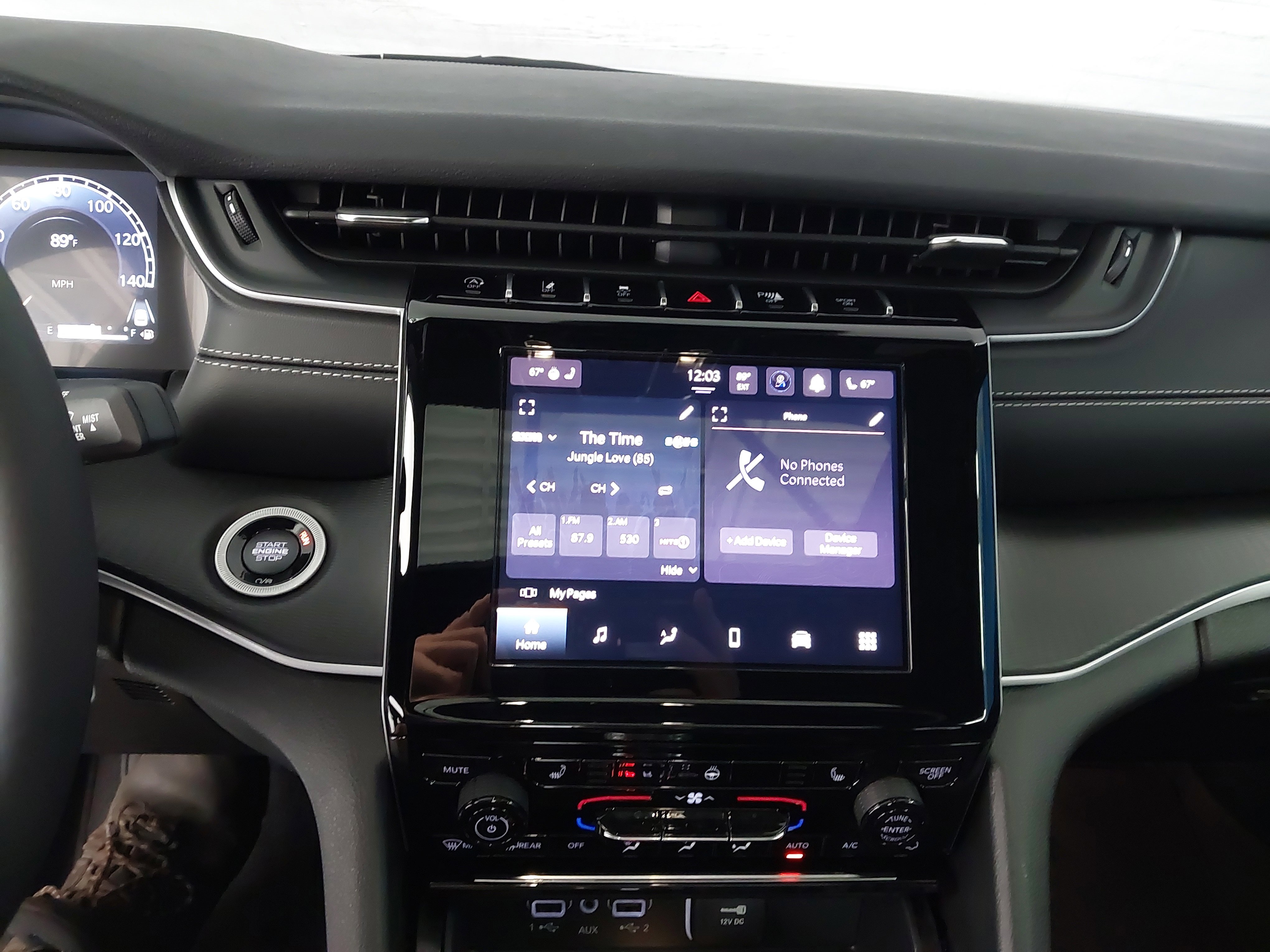 Used 2025 Jeep Grand Cherokee L Laredo image 21