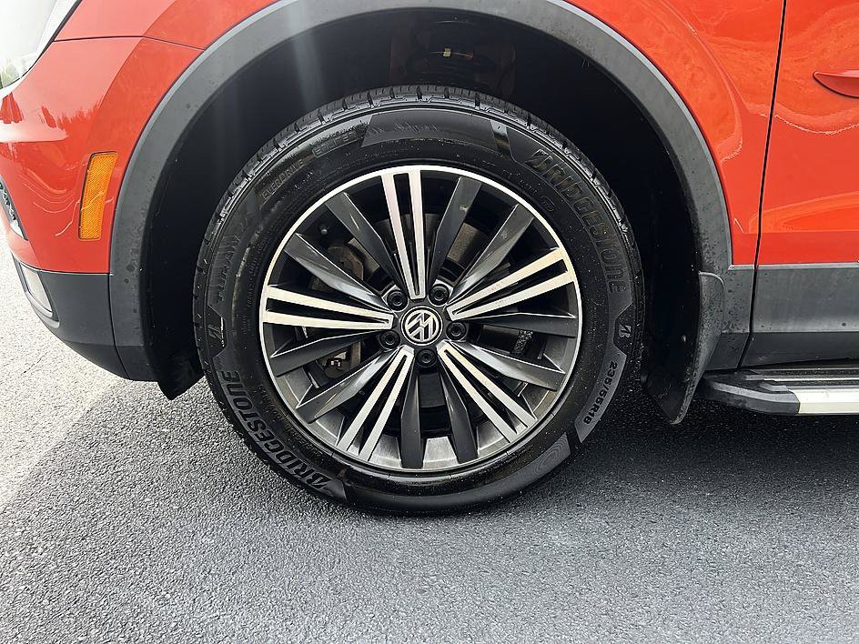 Used 2019 Volkswagen Tiguan SEL AWD/4WD image 8