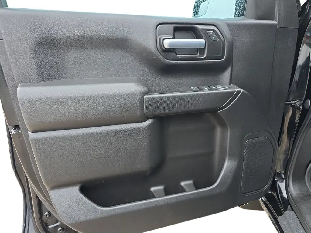 Used 2020 Chevrolet Silverado 1500 Custom Trail Boss w/ Custom Convenience Package AWD/4WD image 12