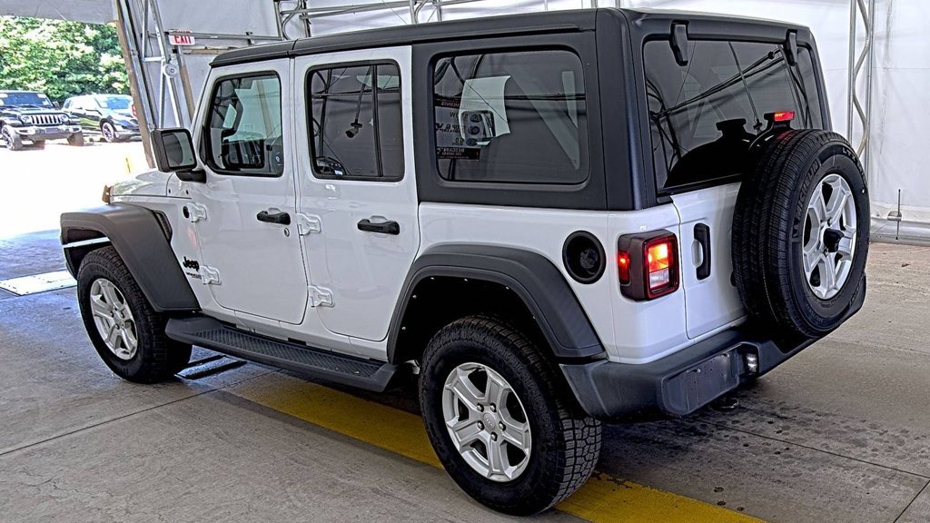 Used 2022 Jeep Wrangler Unlimited Sport AWD/4WD image 4