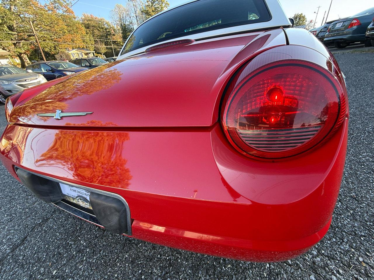 Used 2003 Ford Thunderbird Deluxe image 17