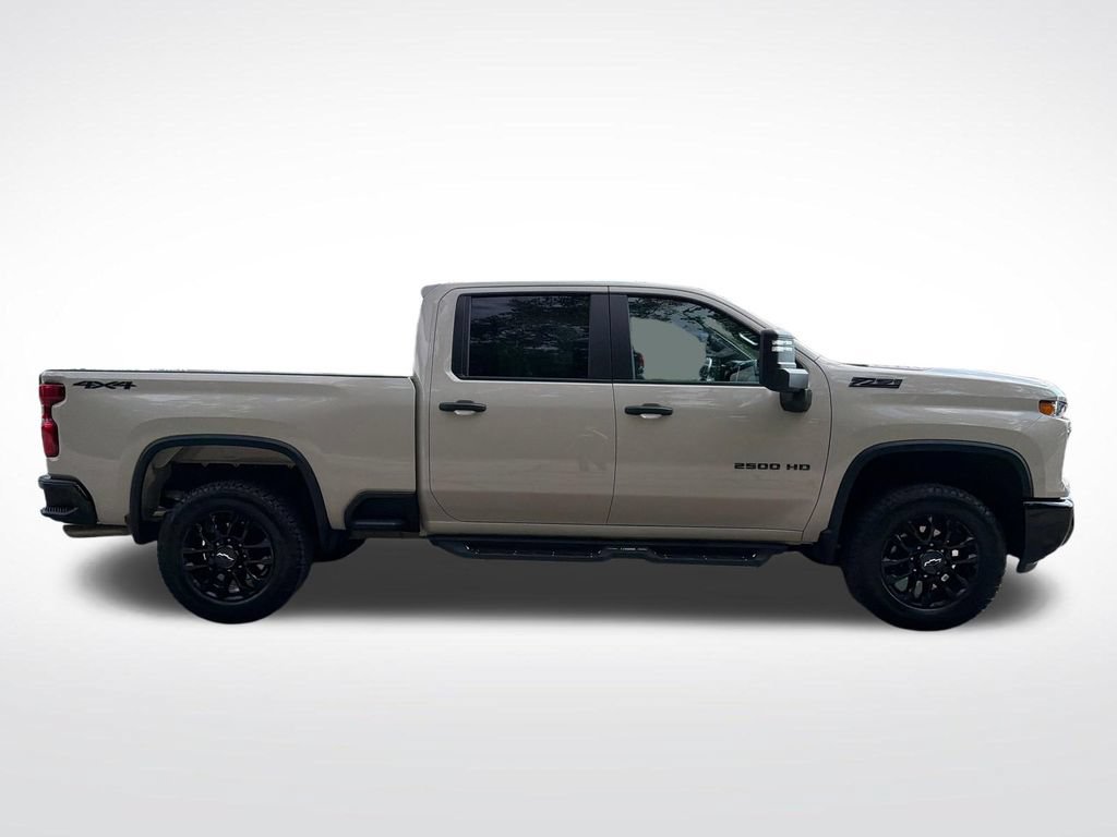 Used 2026 Chevrolet Silverado 2500 Custom w/ Custom Value Package AWD/4WD image 7