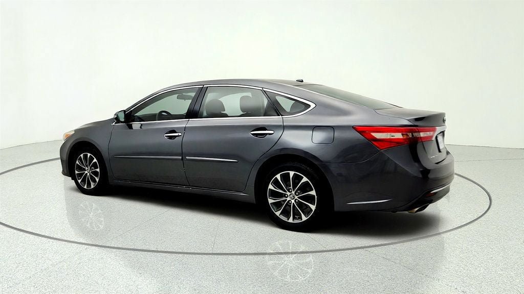 Used 2016 Toyota Avalon XLE Plus FWD image 7