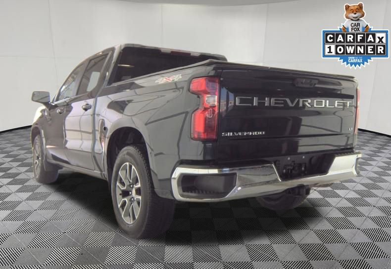 Used 2022 Chevrolet Silverado 1500 LT AWD/4WD image 5