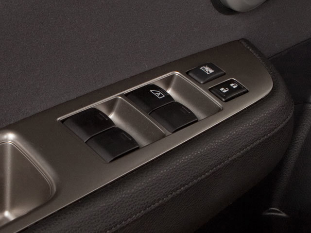 Used 2010 Nissan Versa 1.8 S w/ PWR Plus Pkg image 22