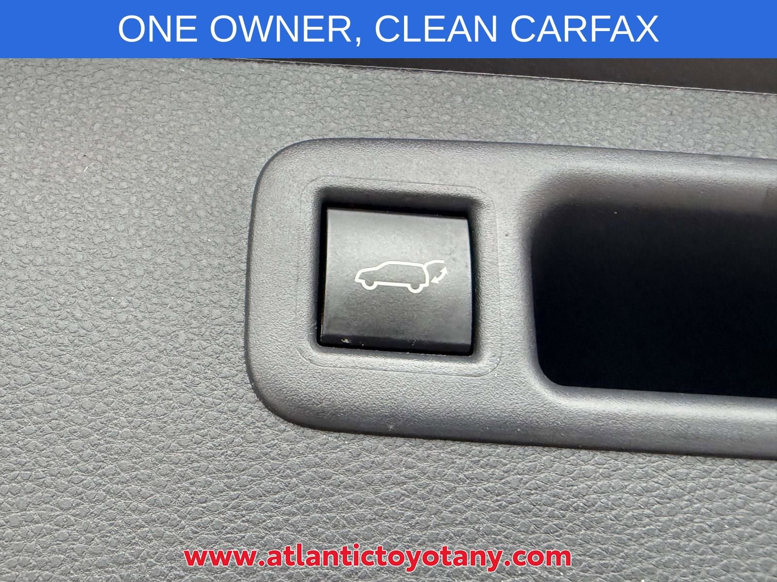 Used 2023 Toyota Highlander XLE AWD/4WD image 9