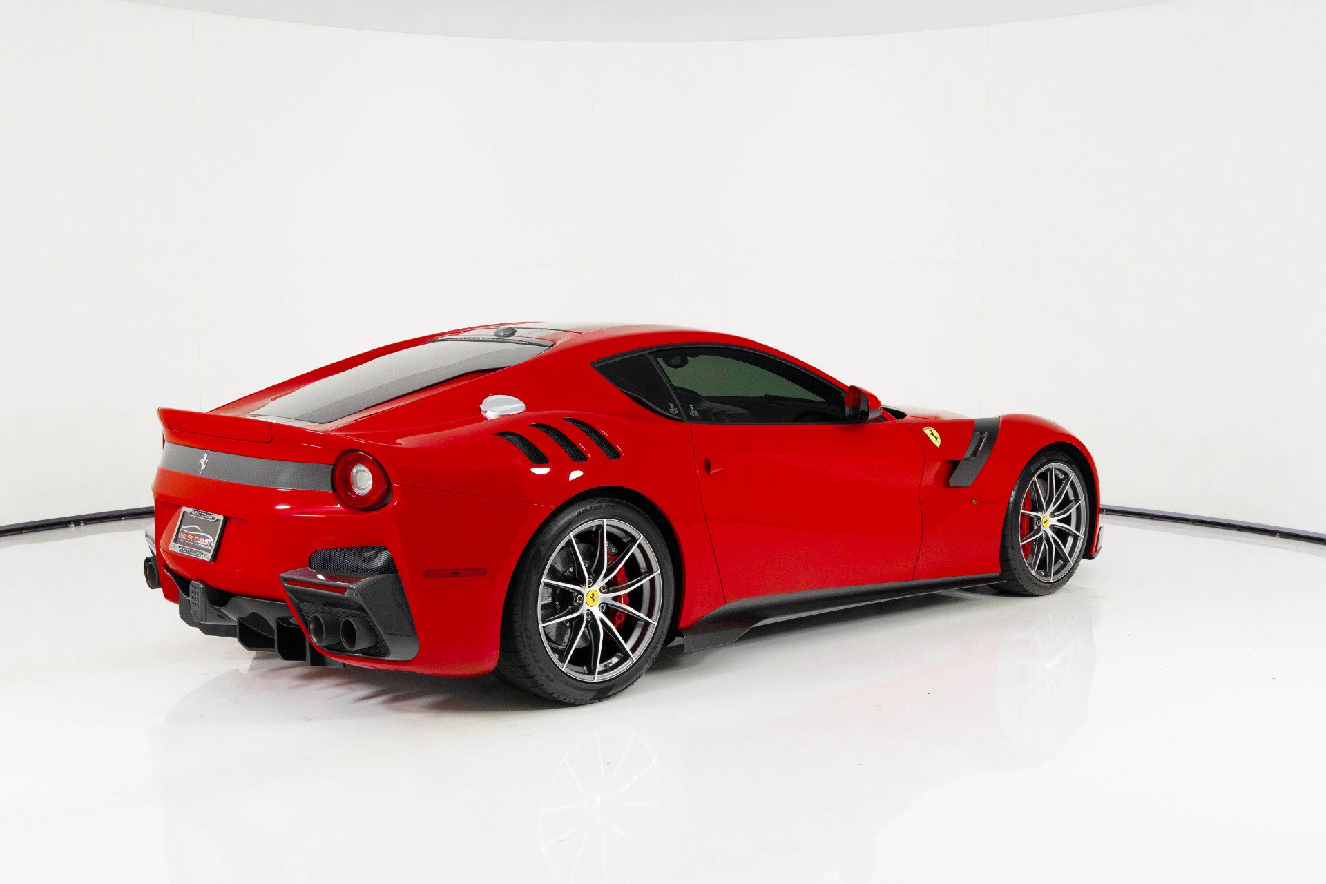 Used 2017 Ferrari F12tdf image 3