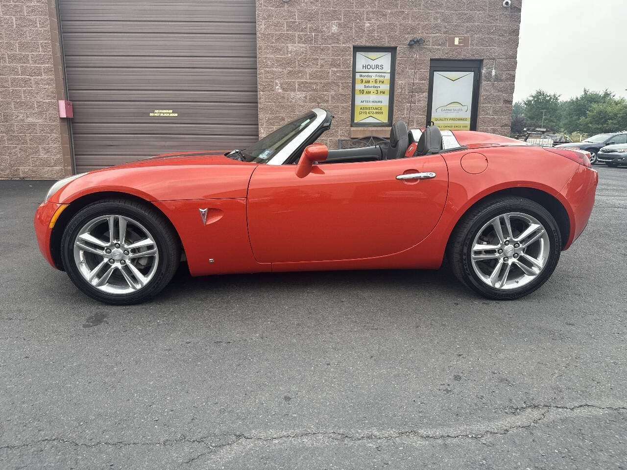 Used 2009 Pontiac Solstice Street Edition RWD image 25