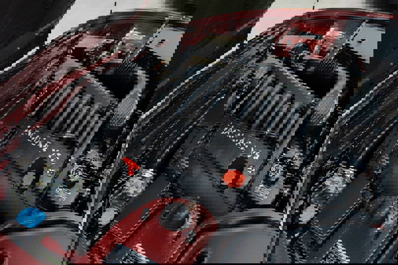 Used 1999 Jaguar XK8 Coupe image 32