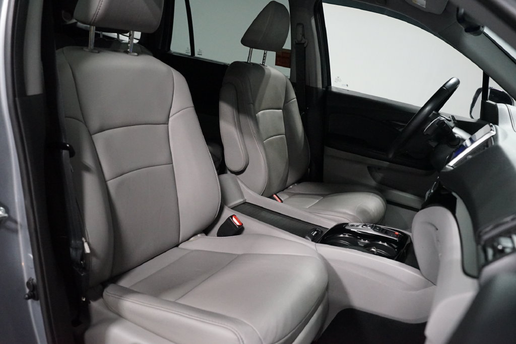 Used 2017 Honda Pilot Touring image 26