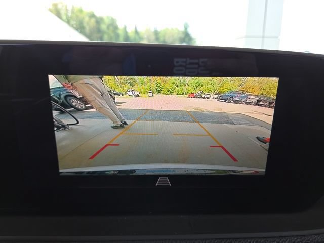 Used 2024 Buick Envista Sport Touring w/ Convenience I Package FWD image 16