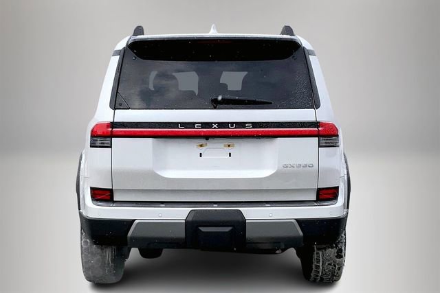 Used 2024 Lexus GX 550 image 4