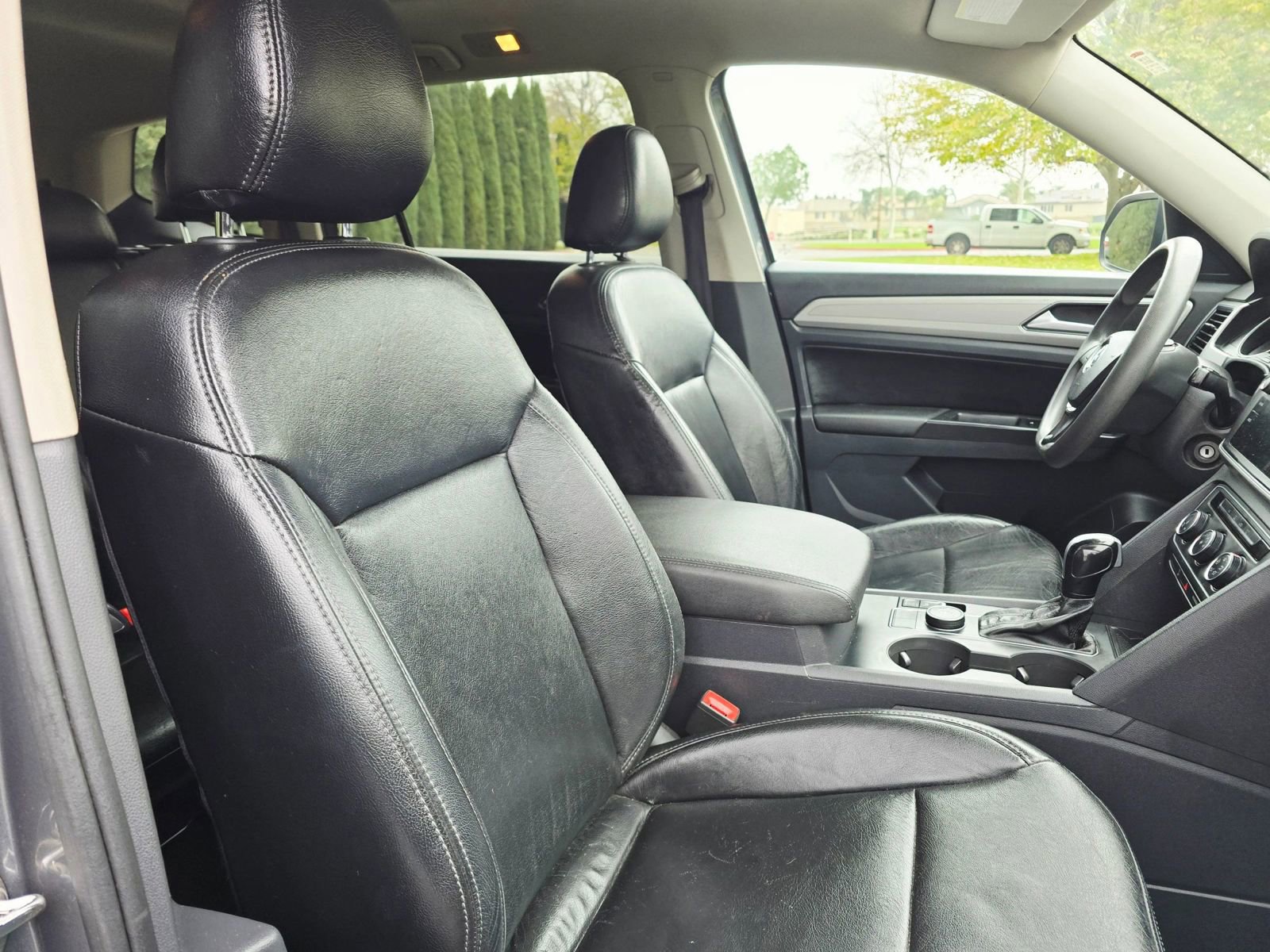 Used 2018 Volkswagen Atlas Launch Edition image 27