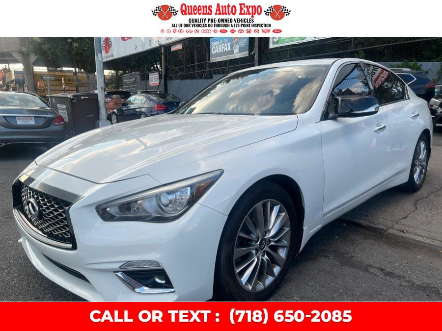 Used 2019 INFINITI Q50 Luxe w/ Essential Package (3.0T Luxe) image 3