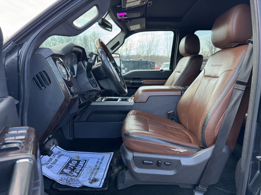 Used 2014 Ford F350 Platinum w/ Platinum Package image 15