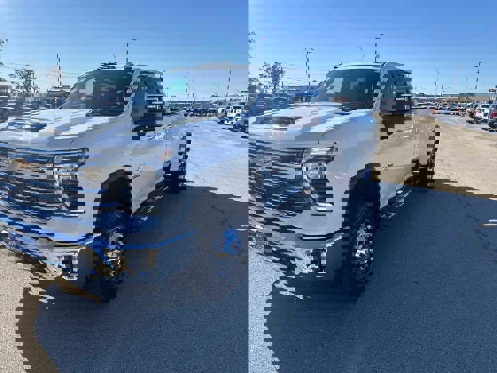 New 2026 Chevrolet Silverado 3500 LTZ w/ LTZ Texas Edition image 2