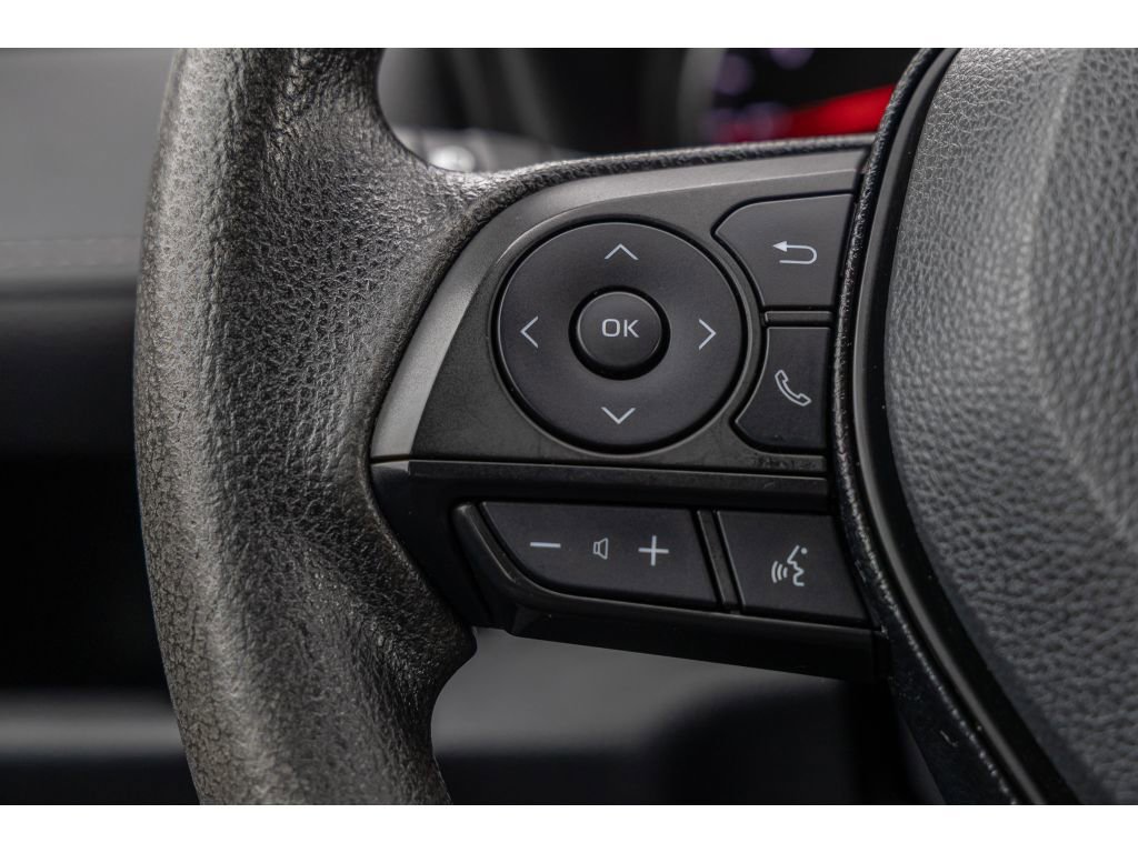 Used 2021 Toyota RAV4 XLE image 26