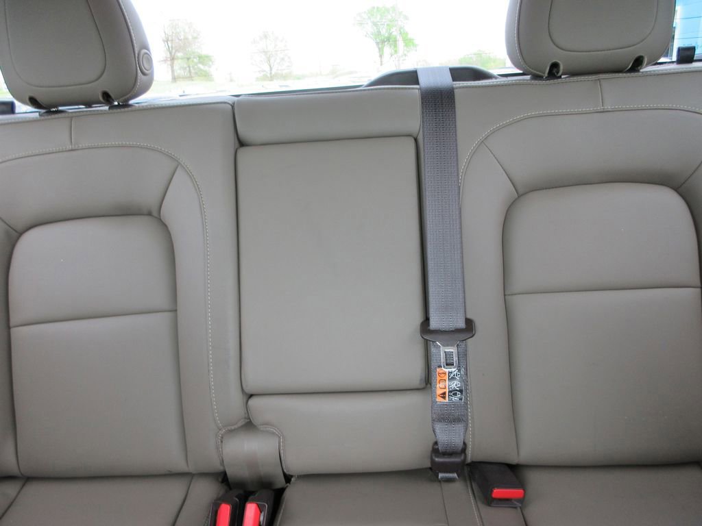 Used 2015 GMC Canyon SLT w/ Driver Alert Package image 22