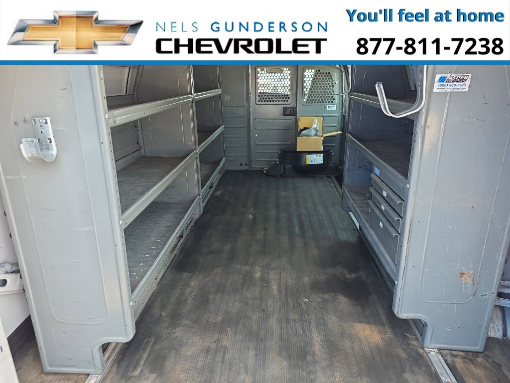Used 2017 GMC Savana 3500 Extended RWD image 11
