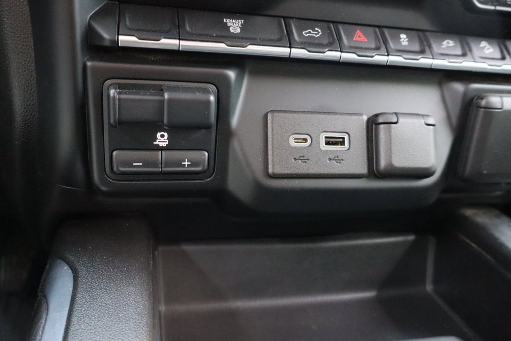 Used 2021 Chevrolet Silverado 2500 LTZ image 12