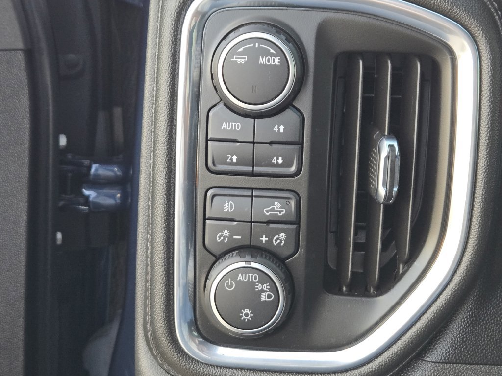 Used 2021 Chevrolet Silverado 1500 LT Trail Boss AWD/4WD image 24