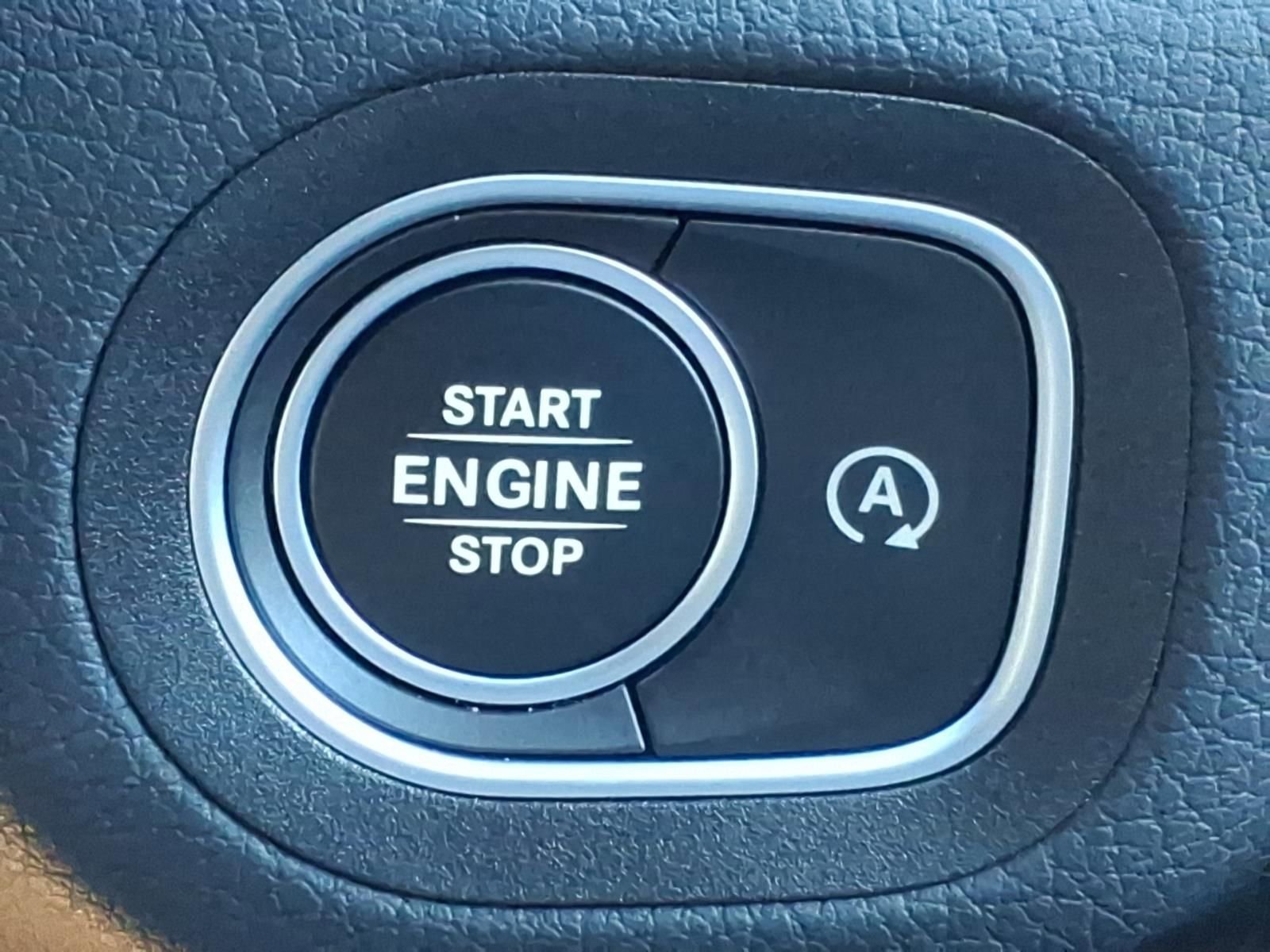 Certified 2025 Mercedes-Benz GLE 450 4MATIC image 22