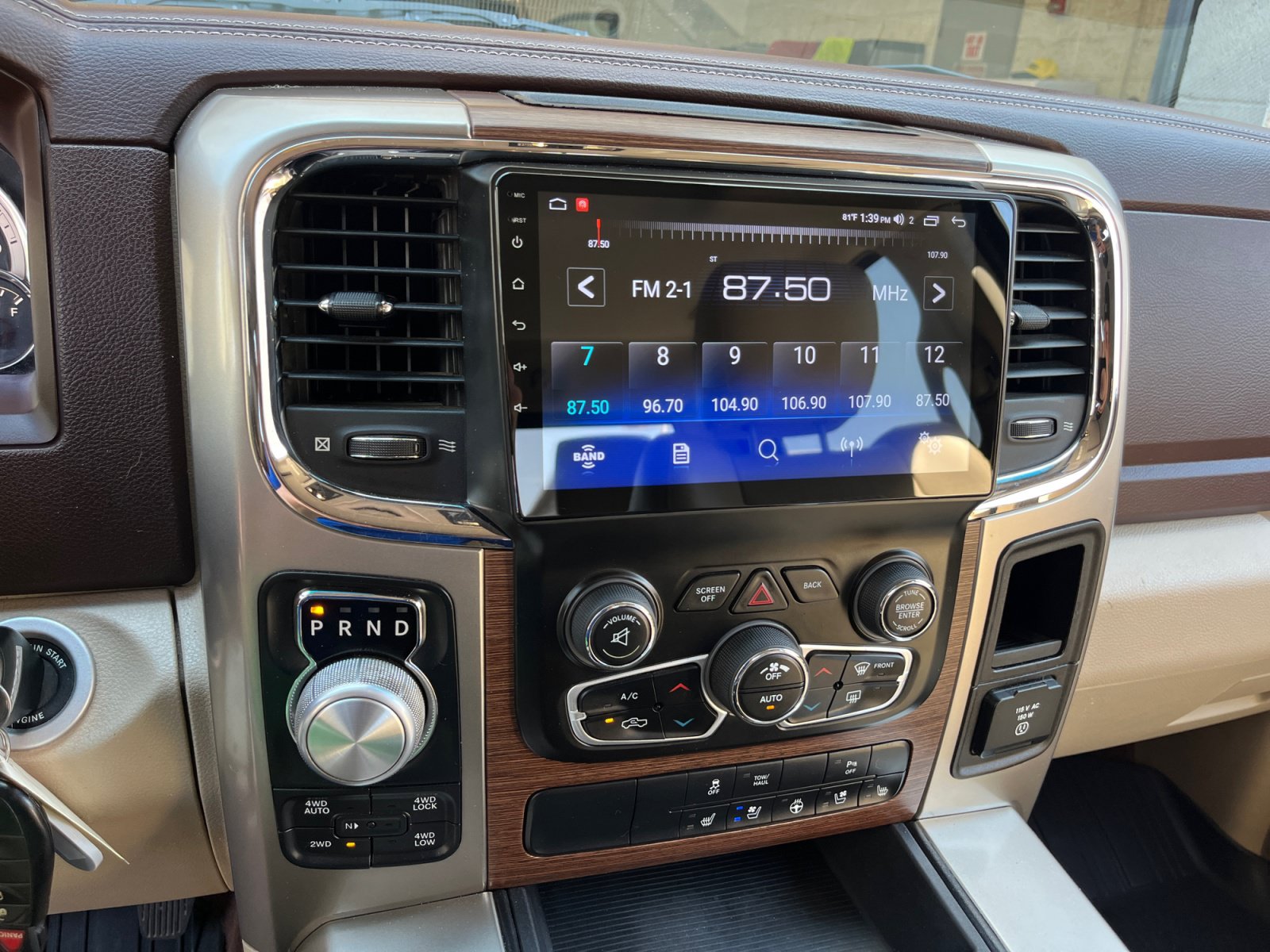 Used 2013 RAM 1500 Laramie w/ Convenience Group AWD/4WD image 22