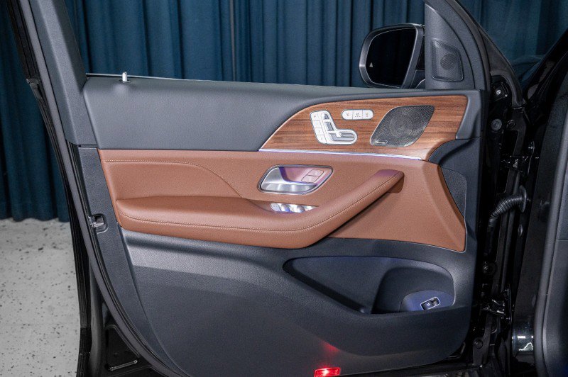 New 2026 Mercedes-Benz GLS 450 4MATIC image 13