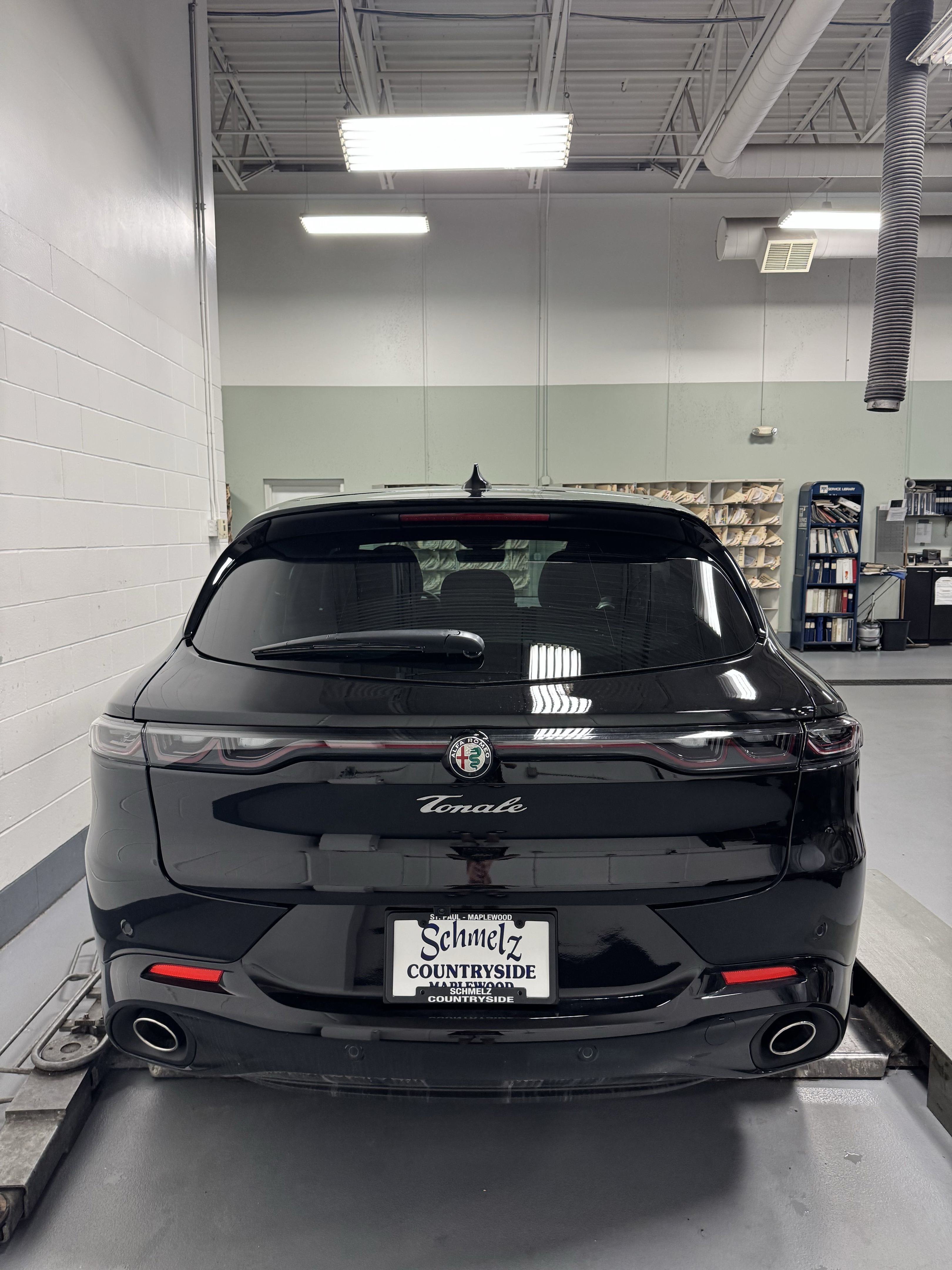 New 2025 Alfa Romeo Tonale AWD/4WD image 3