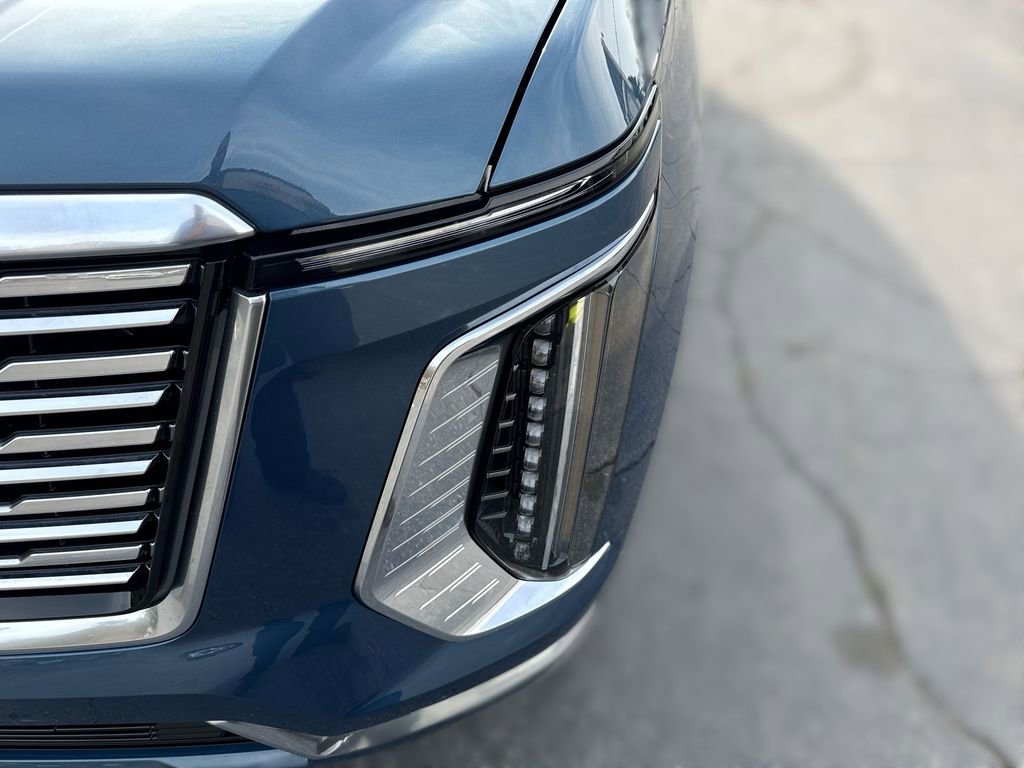 Used 2025 Cadillac Escalade Premium Luxury Platinum image 10