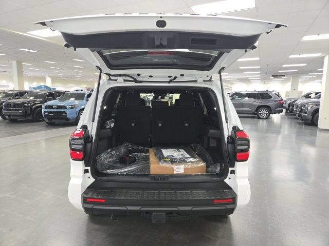 New 2026 Toyota 4Runner TRD Off-Road AWD/4WD image 15