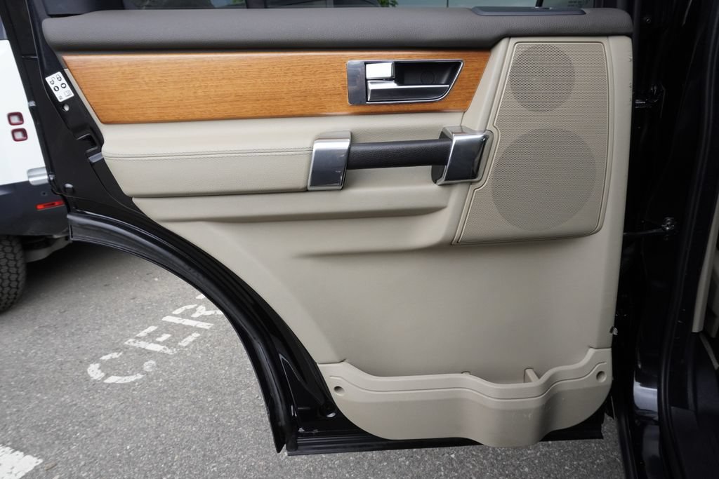 Used 2013 Land Rover LR4 HSE LUX AWD/4WD image 28