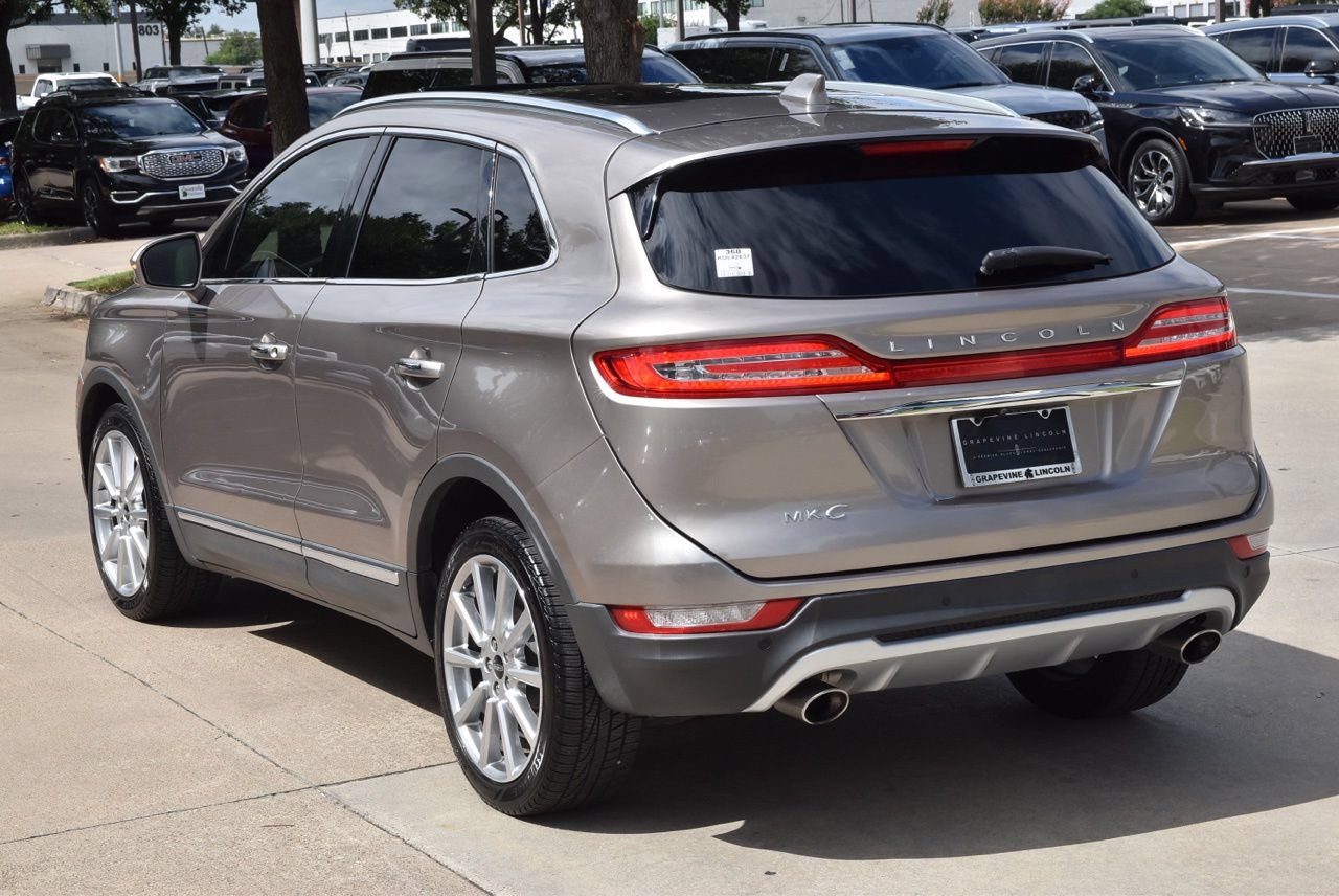 Used 2019 Lincoln MKC Reserve w/ MKC Technology Package FWD image 10
