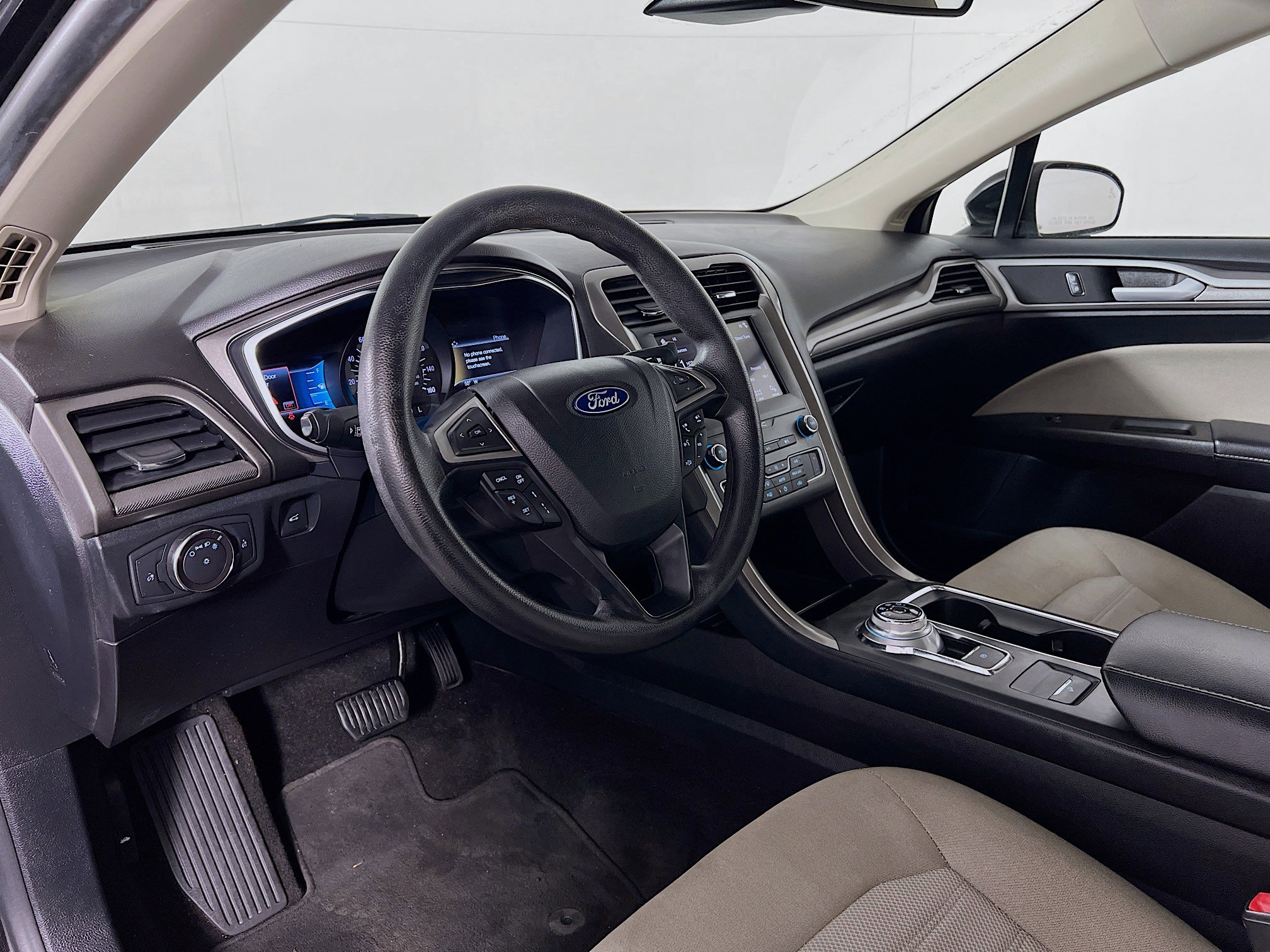 Used 2019 Ford Fusion S FWD image 9