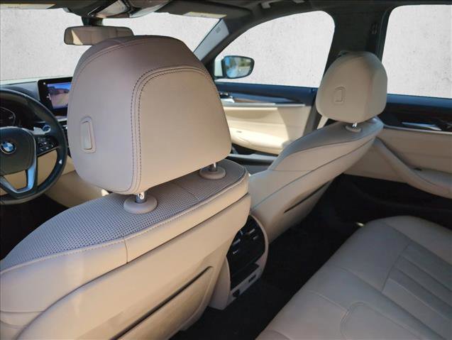 Used 2023 BMW 530i w/ Convenience Package image 18