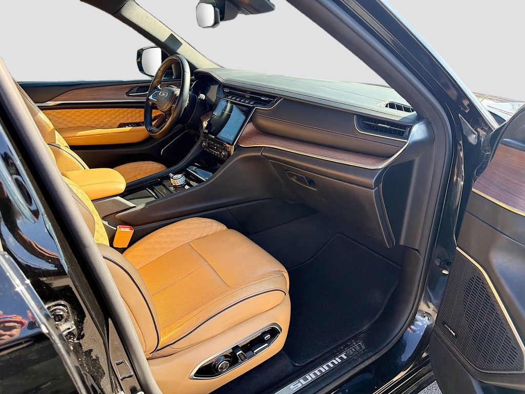 Used 2022 Jeep Grand Cherokee Summit image 15