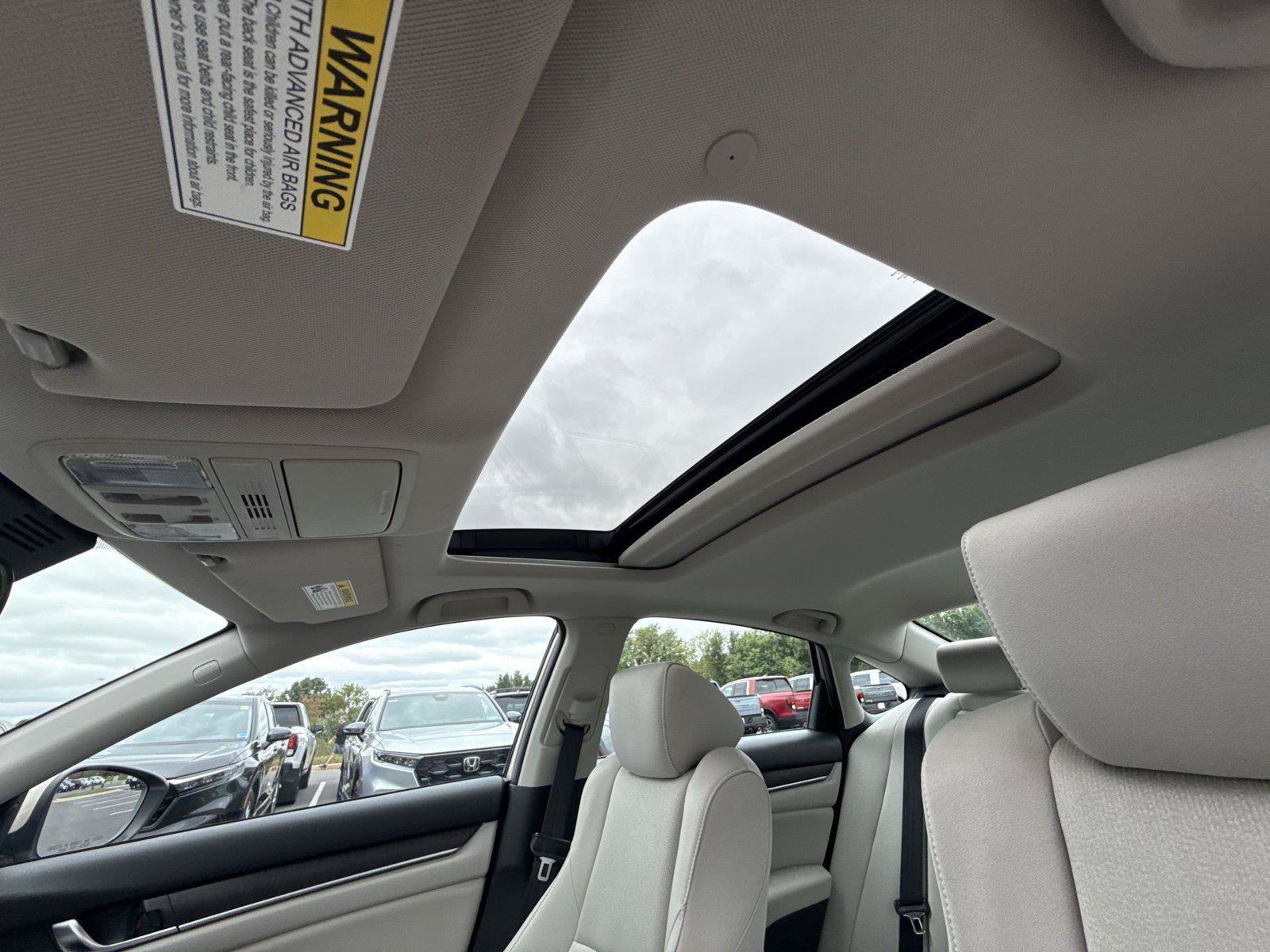 Certified 2018 Honda Accord EX image 16