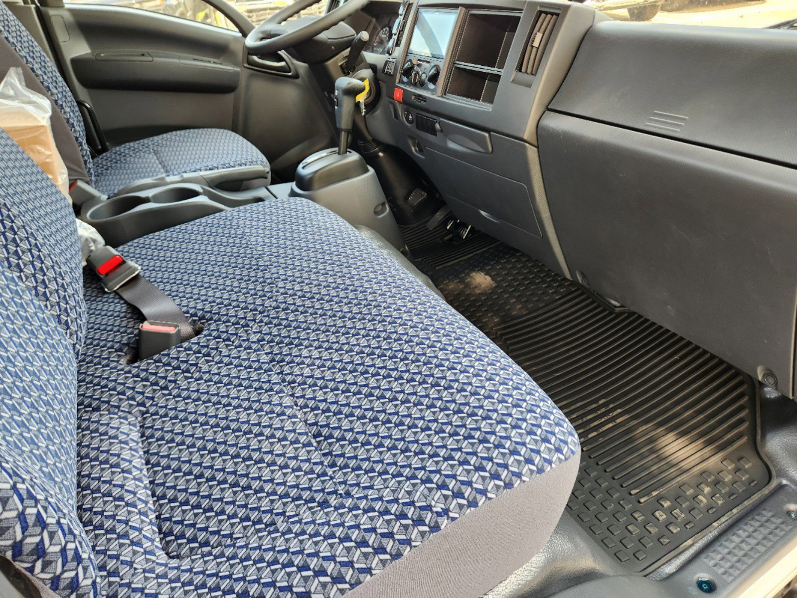 New 2025 Chevrolet Low Cab Forward 5500XG image 30